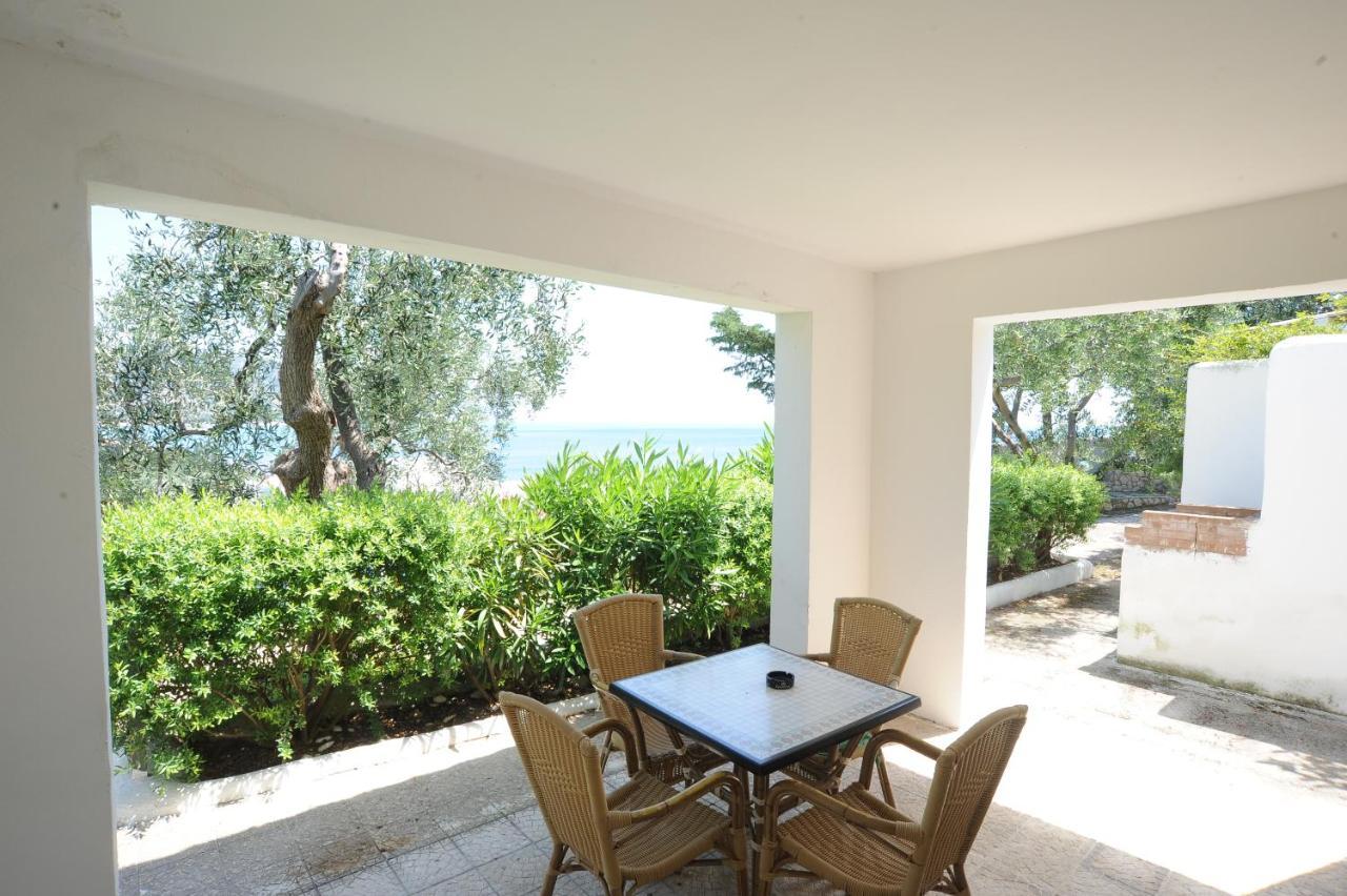 Case Vacanza Montesaraceno Mattinata Exterior photo