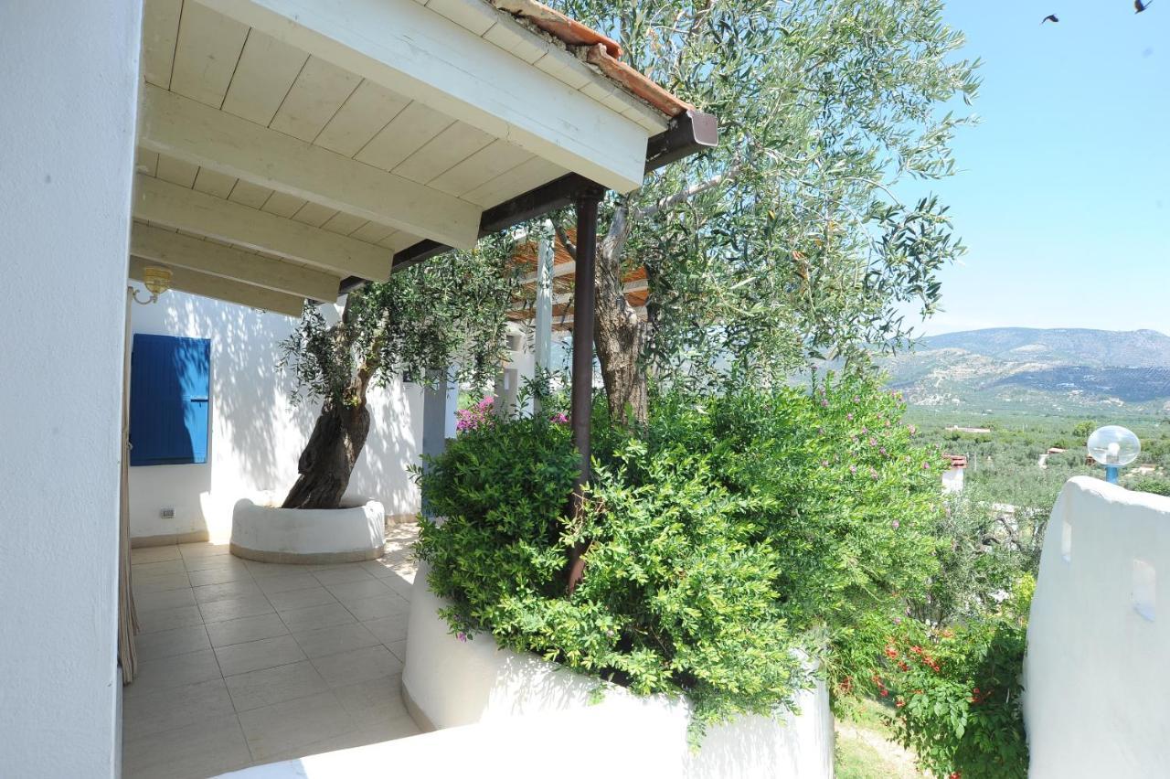 Case Vacanza Montesaraceno Mattinata Exterior photo