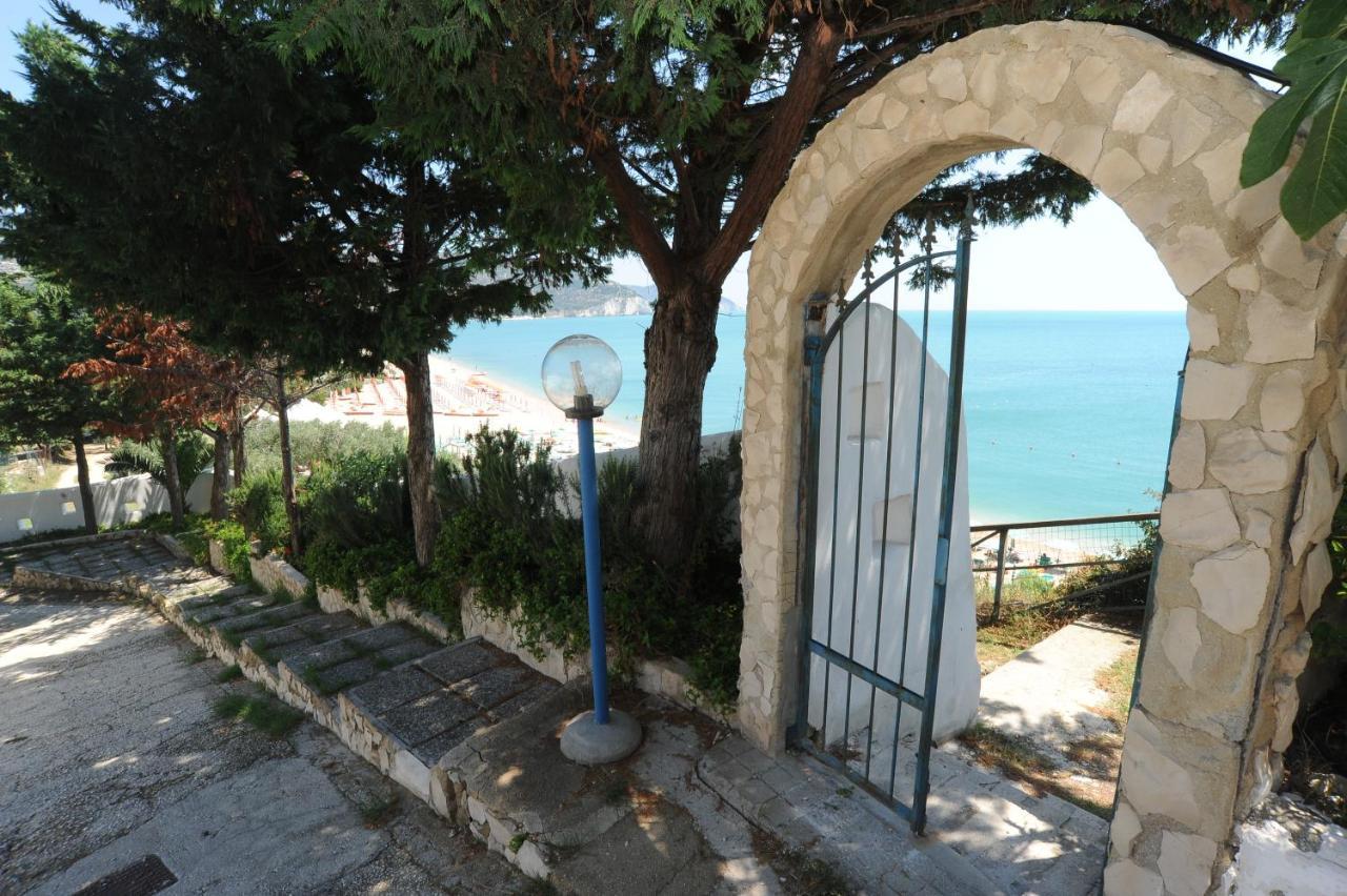 Case Vacanza Montesaraceno Mattinata Exterior photo